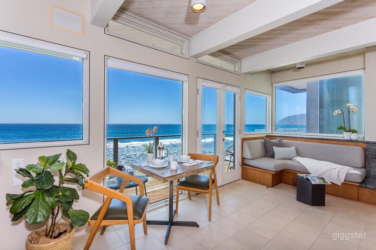  Malibu Beach house at County Line on exclusive beach 