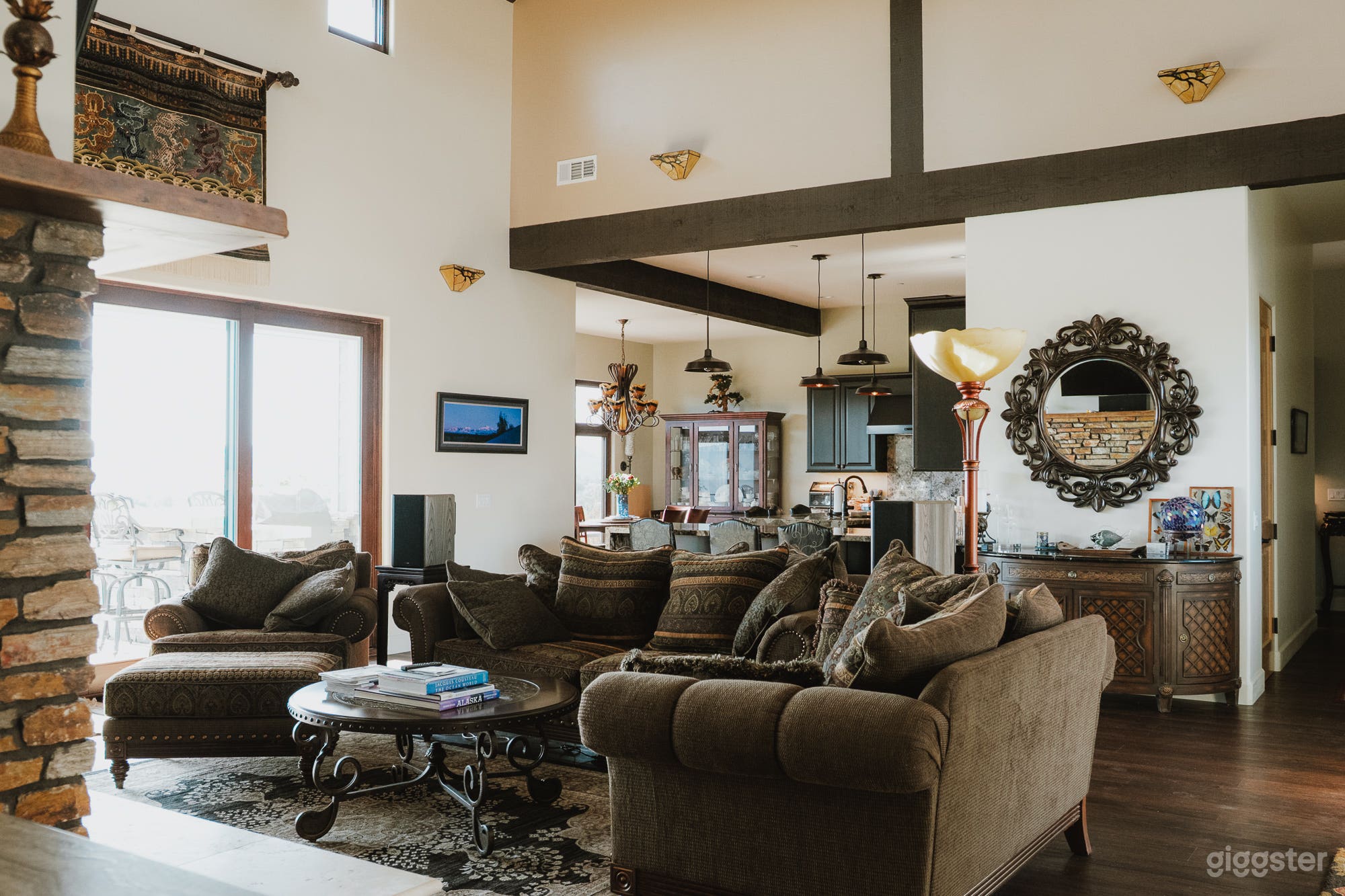 Large Country Modern Home with Mountain Views Photo 3