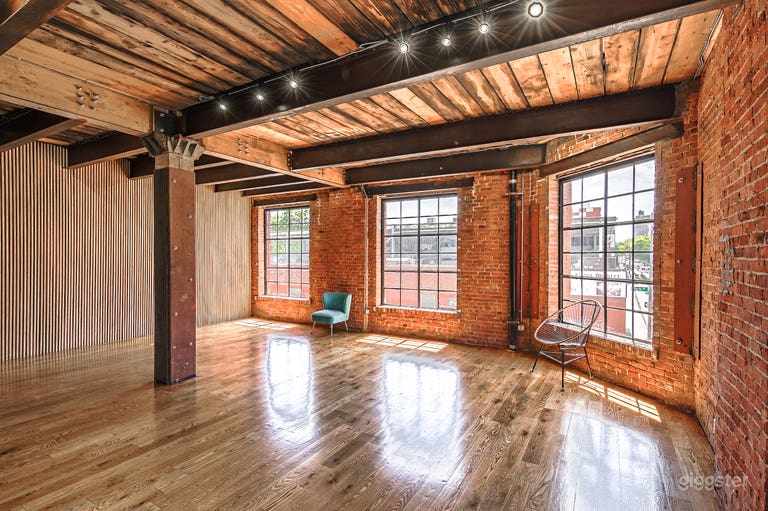   Beautiful Brooklyn Vintage Library Room 