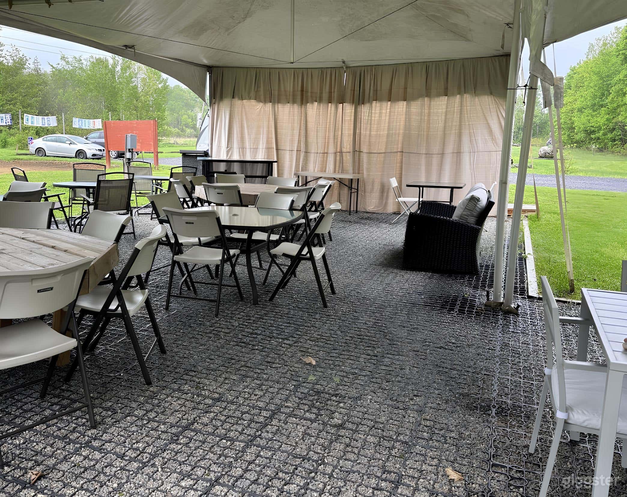 LARGE PEAK TENT AREA Photo 3