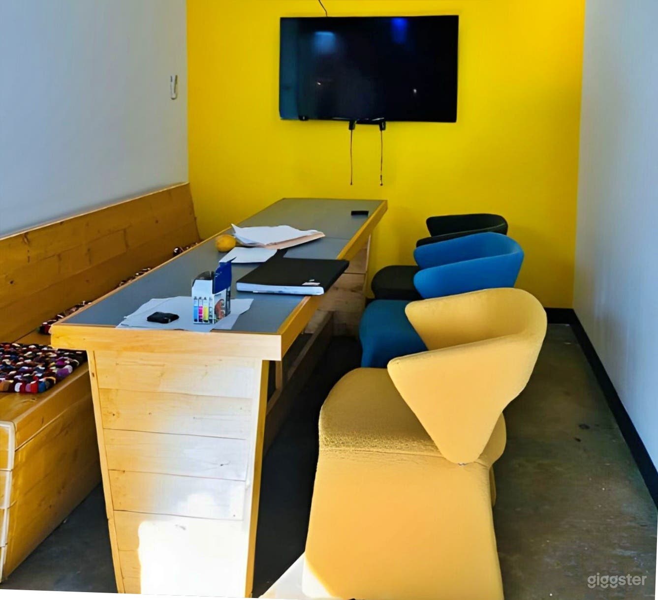 Private Dining Room for 10 Guests Photo 1