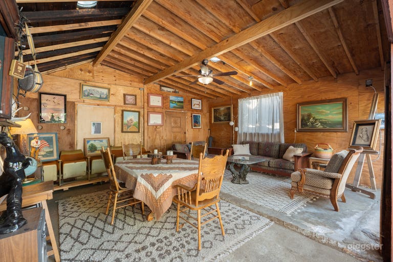  Rustic Barn, Yurt, and Garden Space on Large Lot 