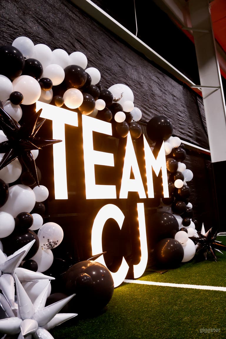  Enough space to fit large letters and balloon arches! 