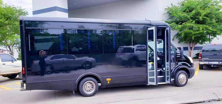  Honky Tonk Highwayman 