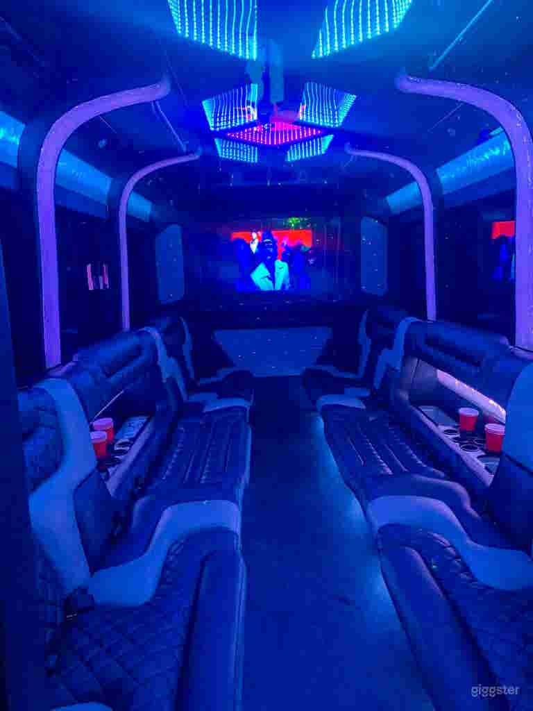  Honky Tonk Highwayman 