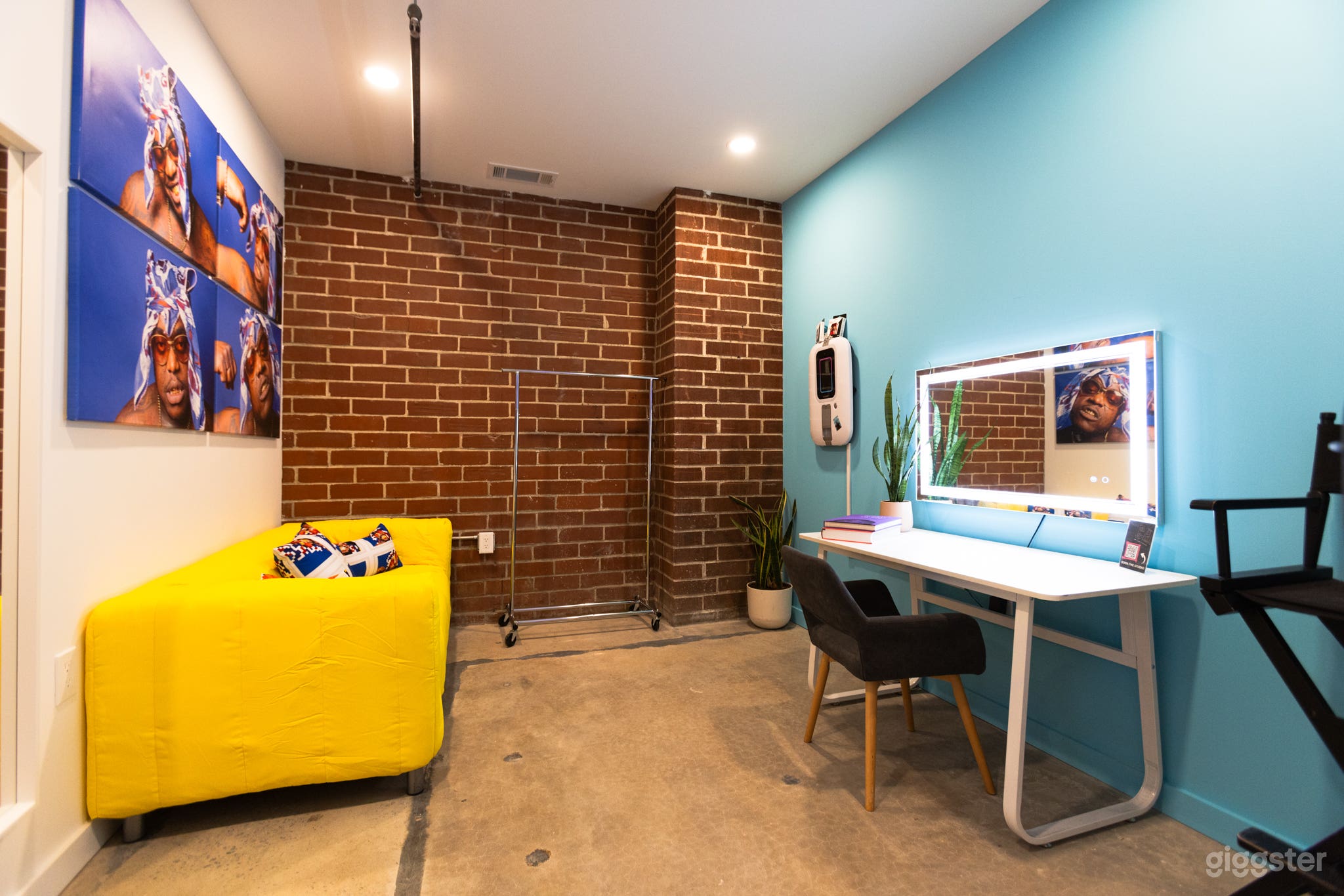 Studio B – Private Creative Studio with Premium Equipment Photo 4