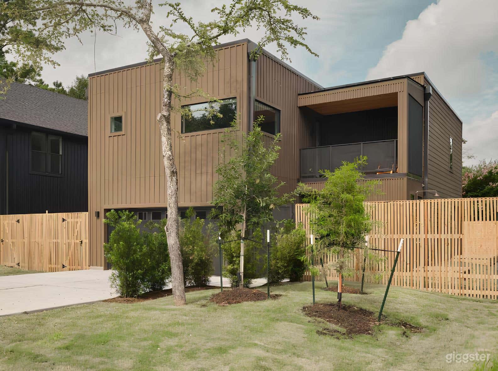 The Garden Oak-Garden &amp; Grandeur Photo 2