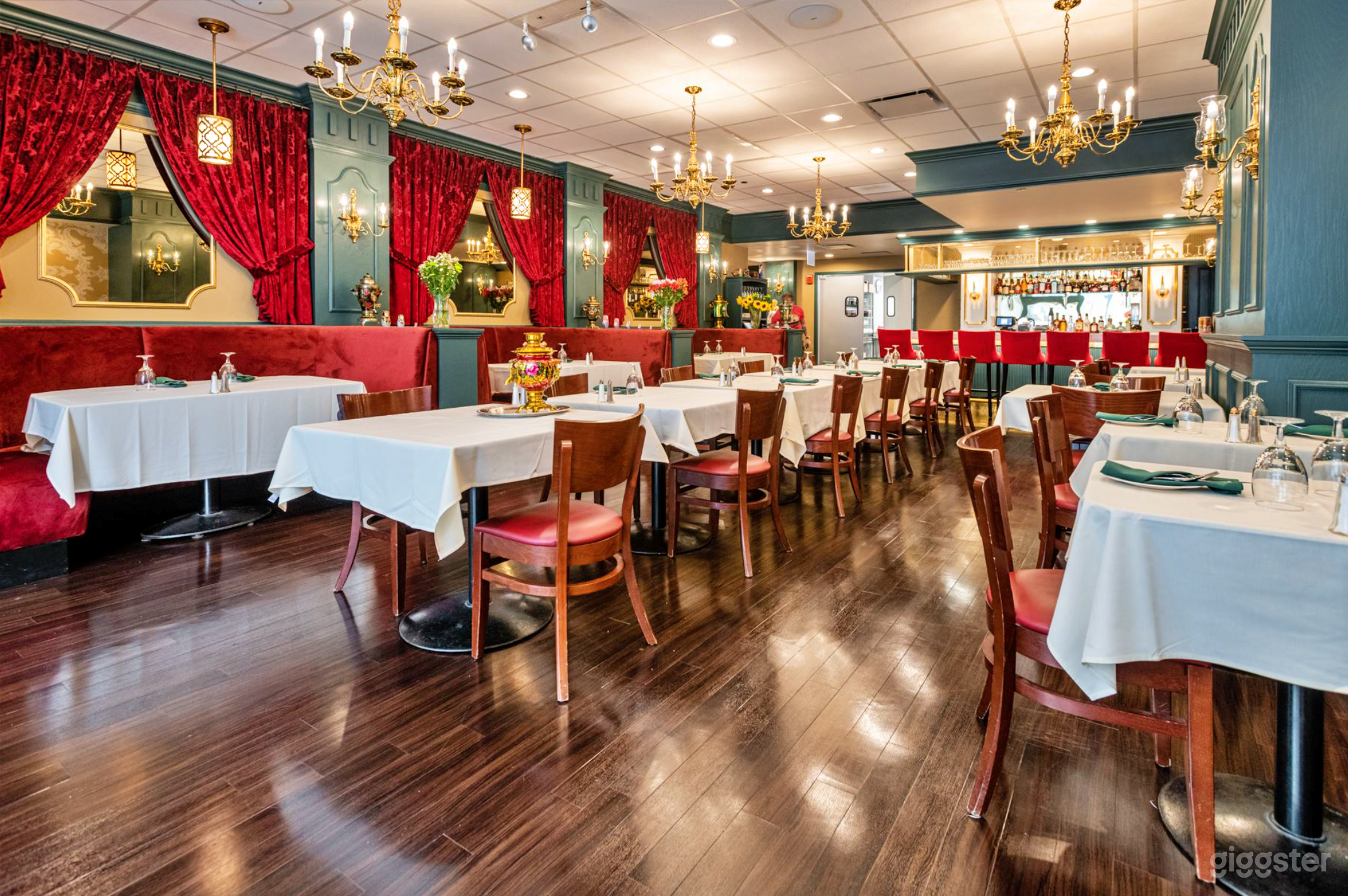 Front Dining Room in Teatime Restaurant Photo 1