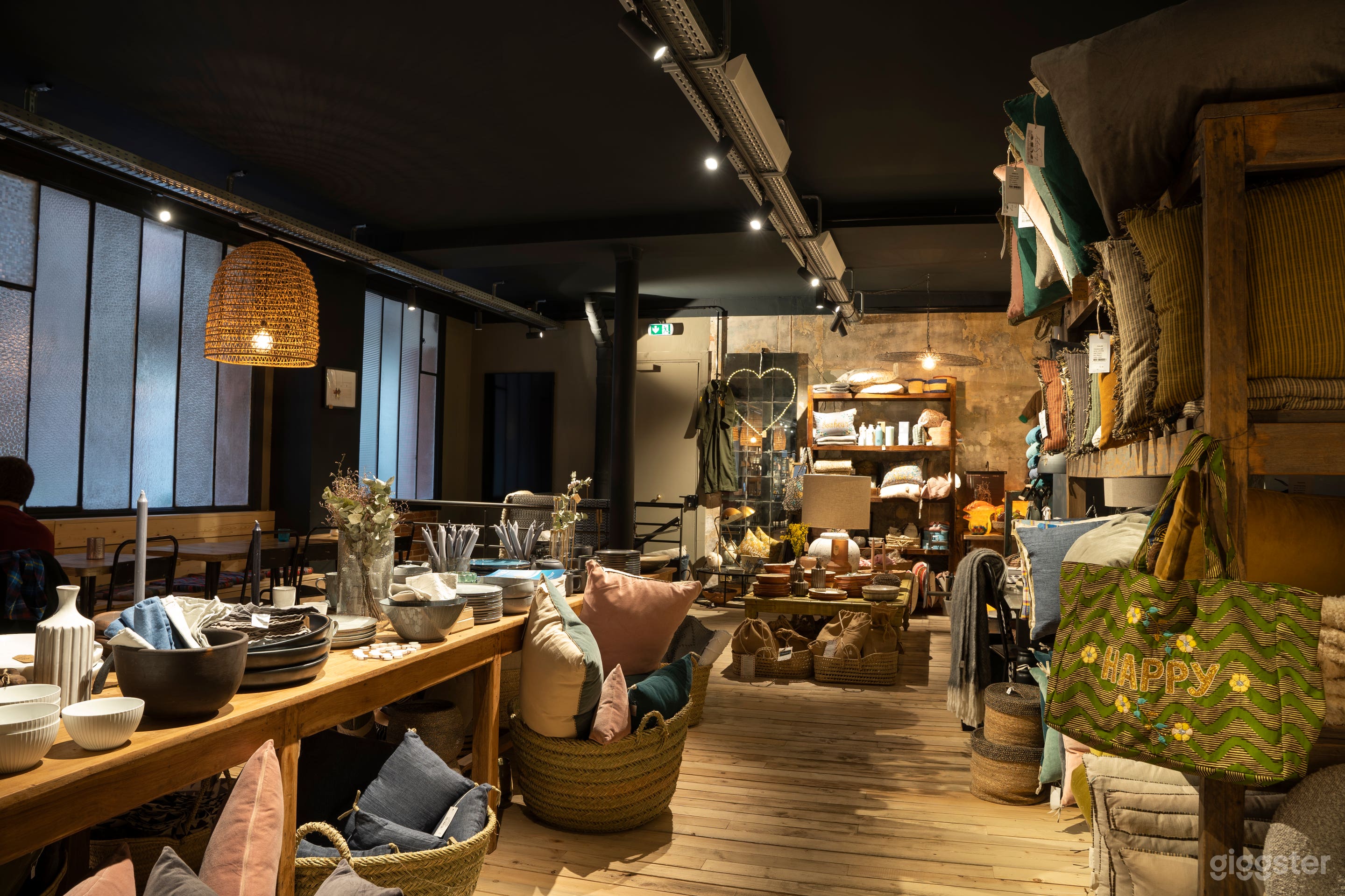 Wonderful Concept Store & Restaurant in Paris Photo 4