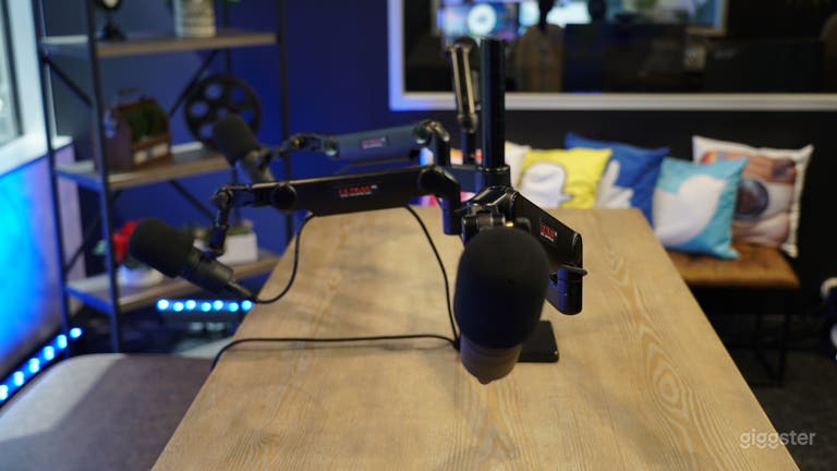 Stunning Podcast Studio 