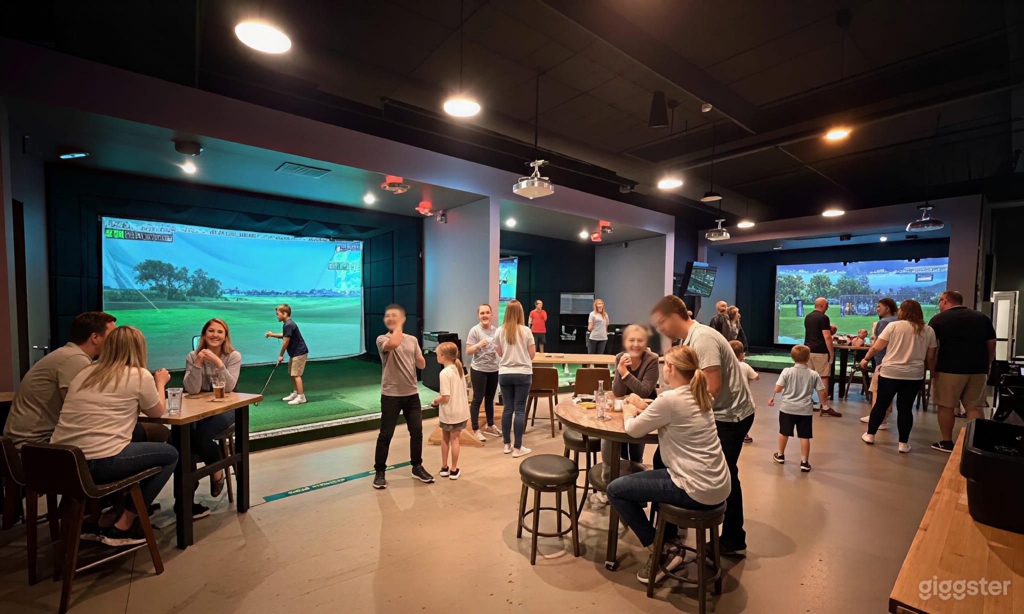 Roomy Event Space with Fun Golf Activities Photo 3
