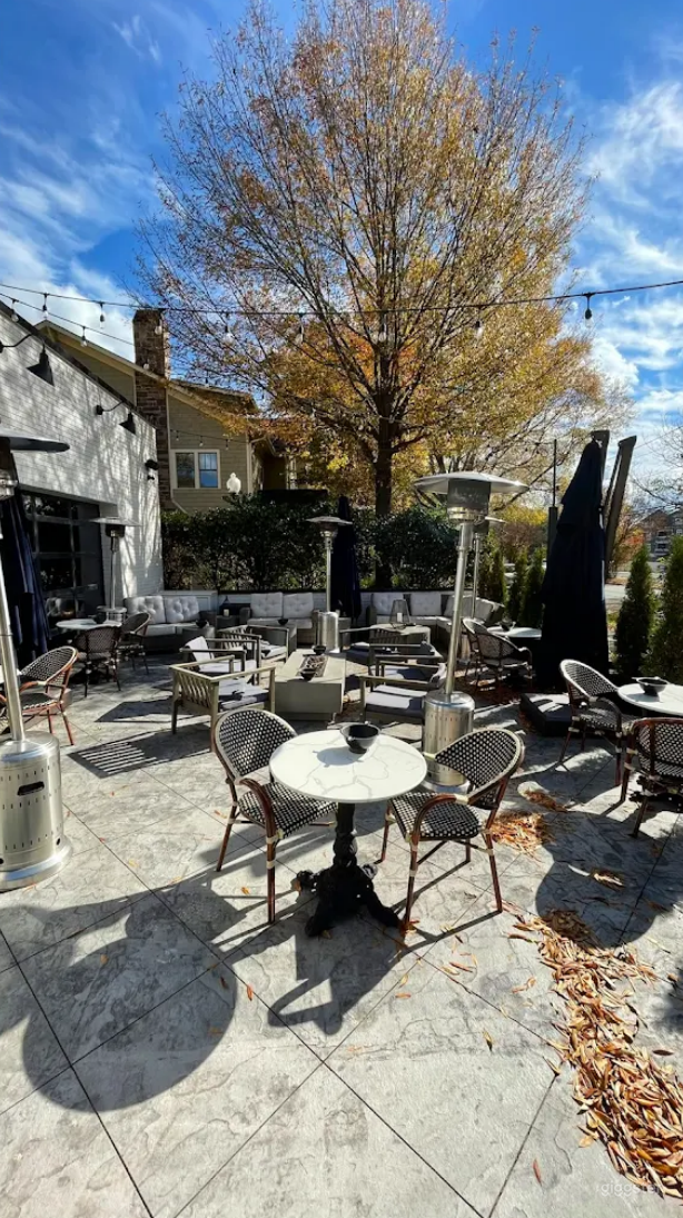 Beautiful Patio- in Cigar Lounge Photo 4