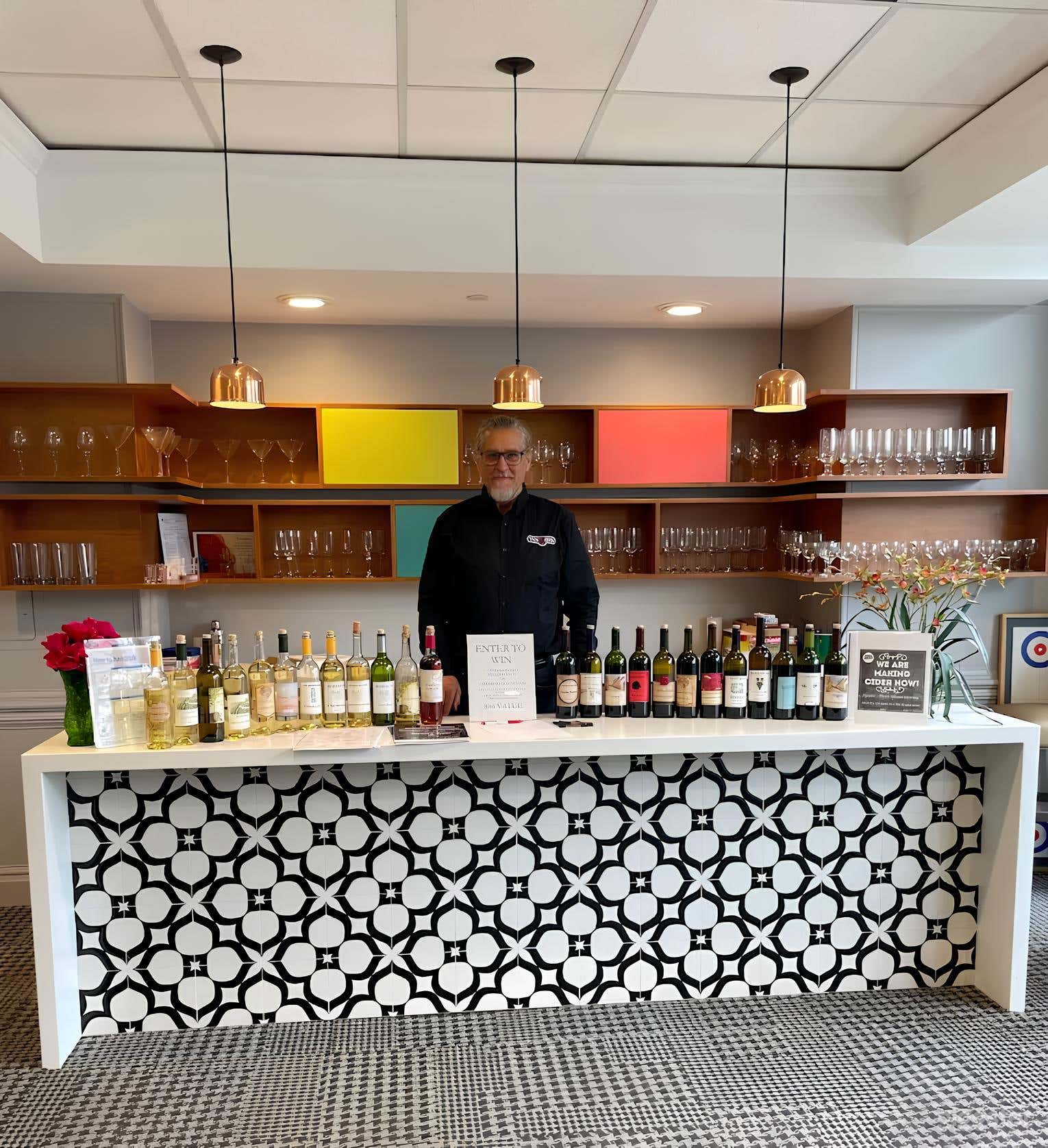 Store front: wine making store Photo 3