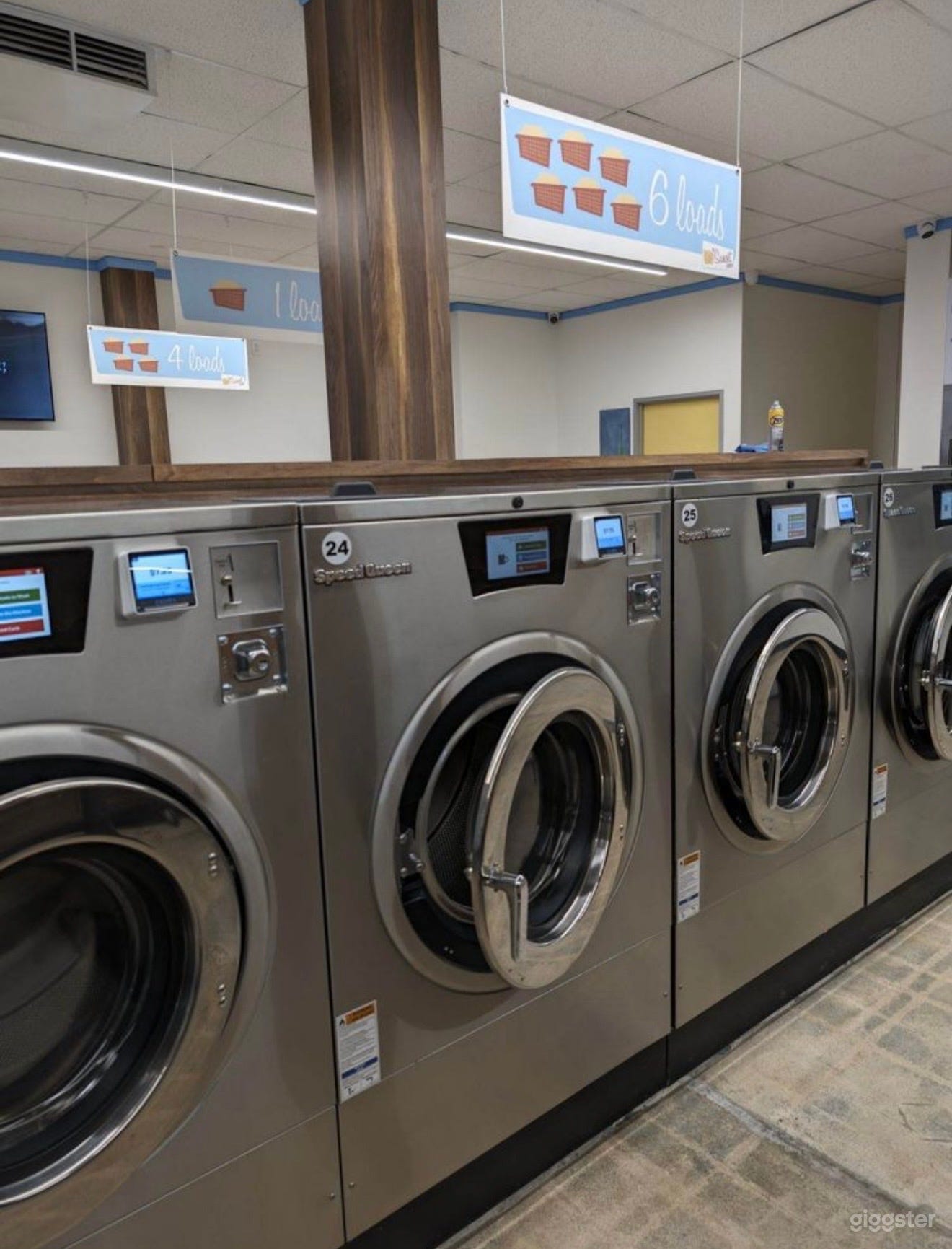 Hollywood Laundromat Photo 4