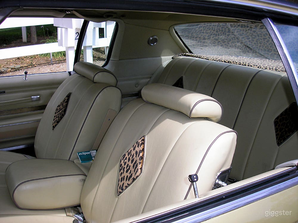1972 Oldsmobile Toronado Photo 4