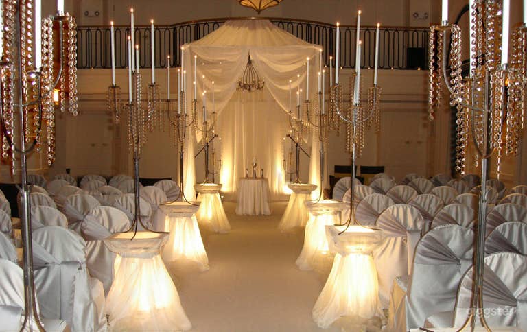  Buckingham Ballroom	 