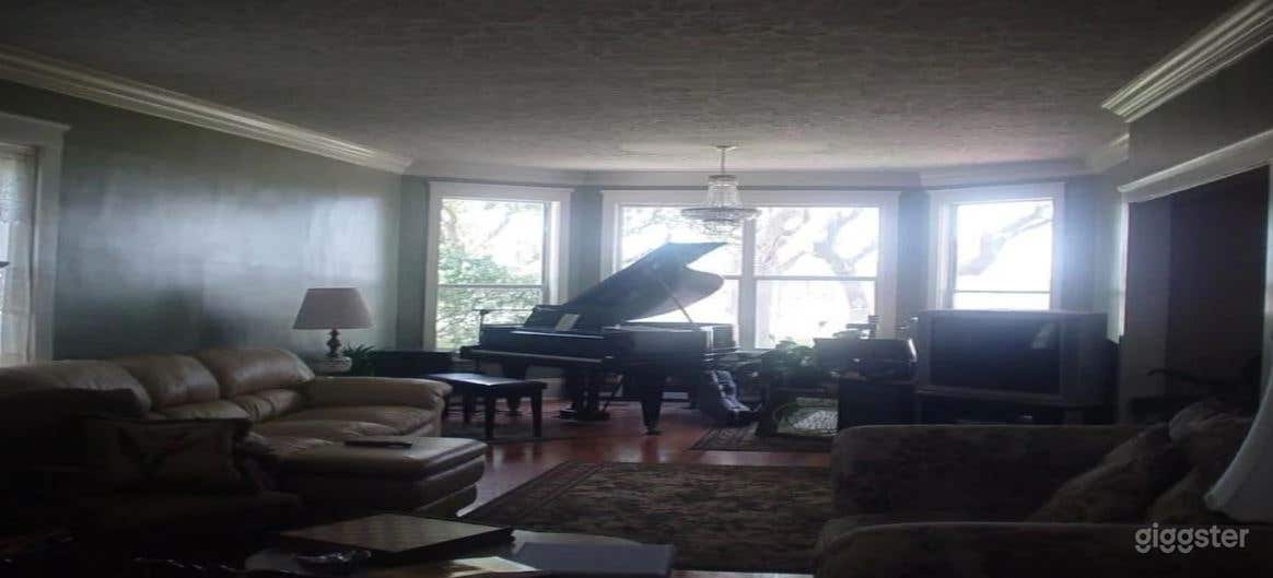 Lovely Lodge with Elegant Setting Photo 1