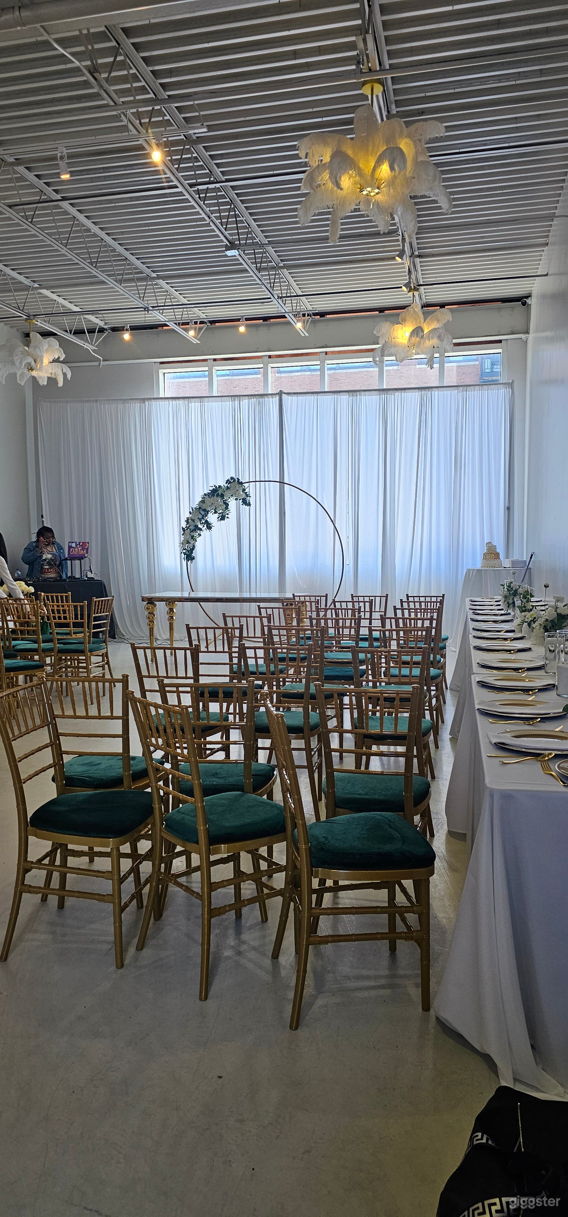 BLANK KANVAS LUXURY BOUTIQUE SPACE Photo 1