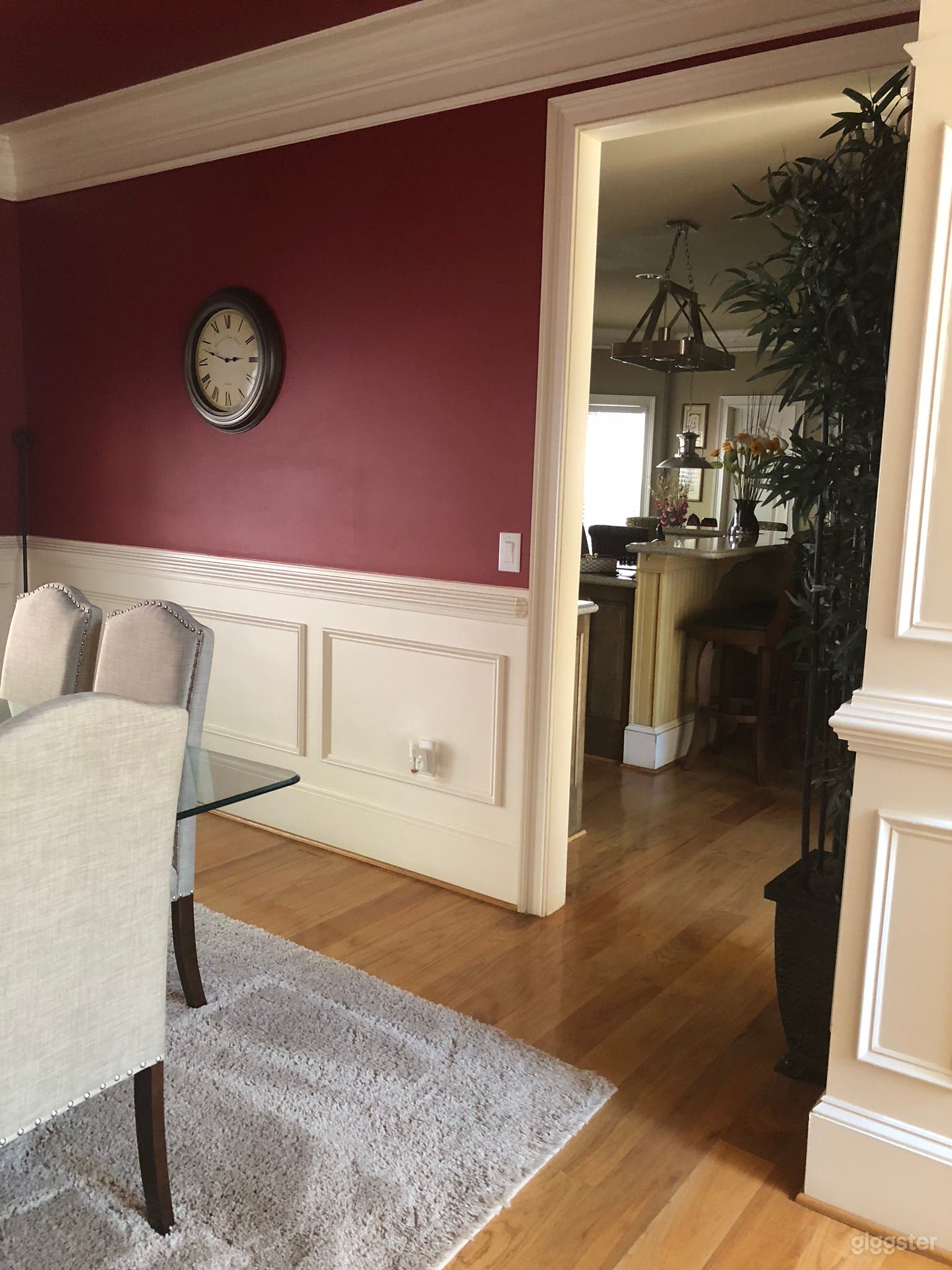 Private Waterfront Property! Photo 3