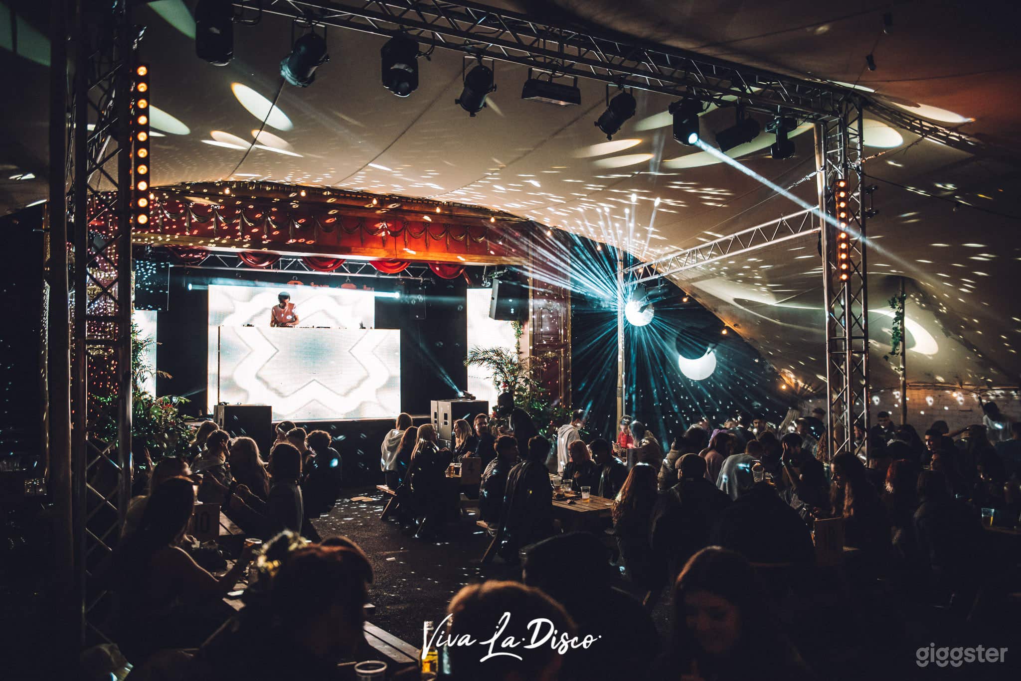 Unique Beer Garden in Bristol Photo 1