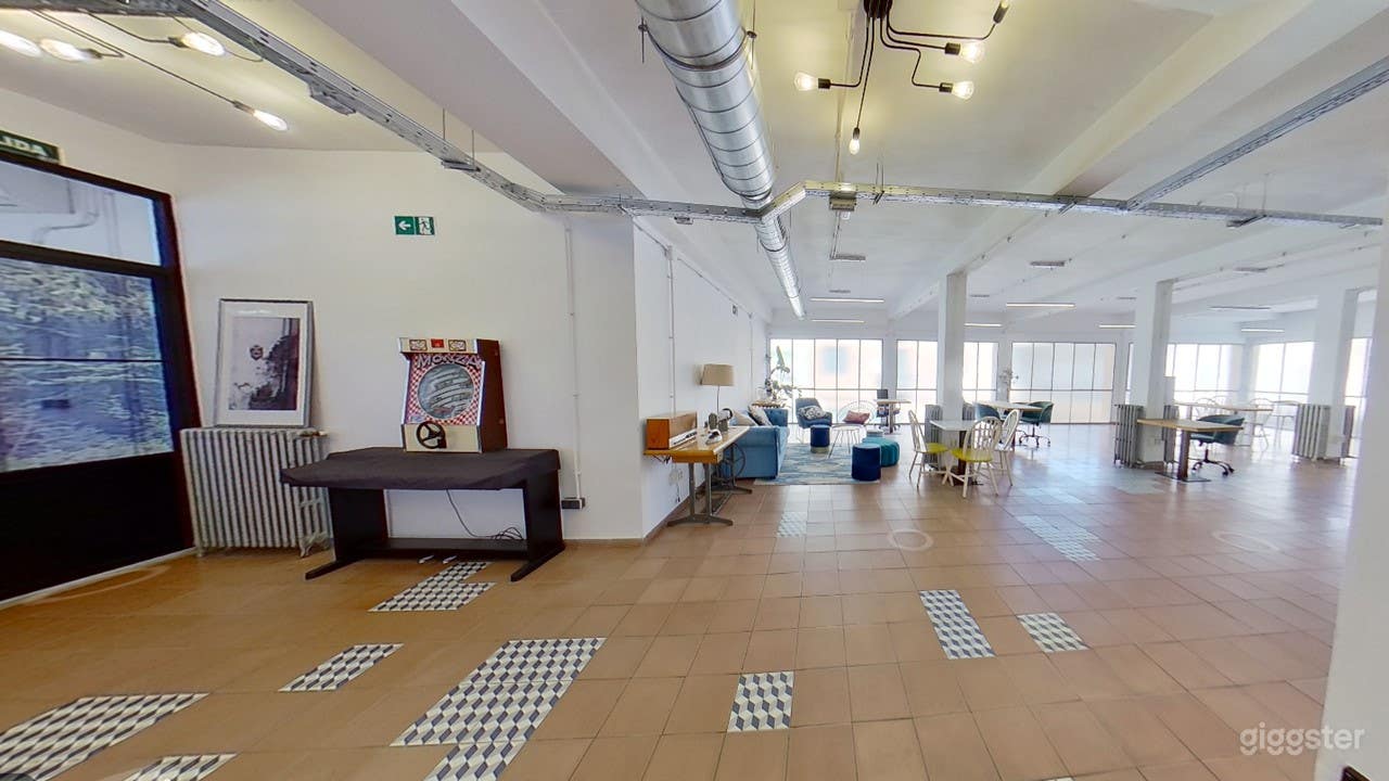 Amplia sala perfecta para todo tipo de eventos Photo 4