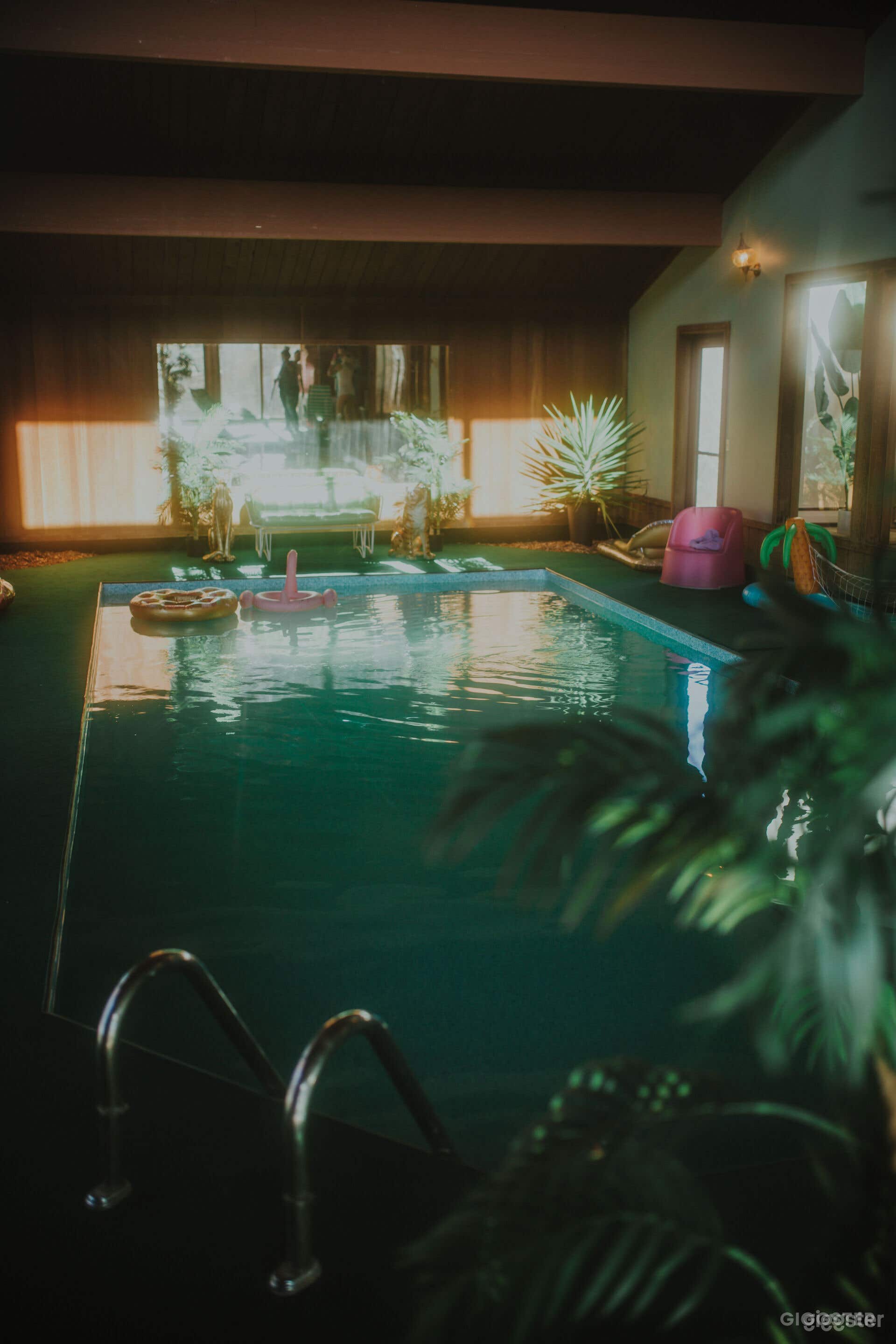 The Ultimate Poolside Retreat Photo 3