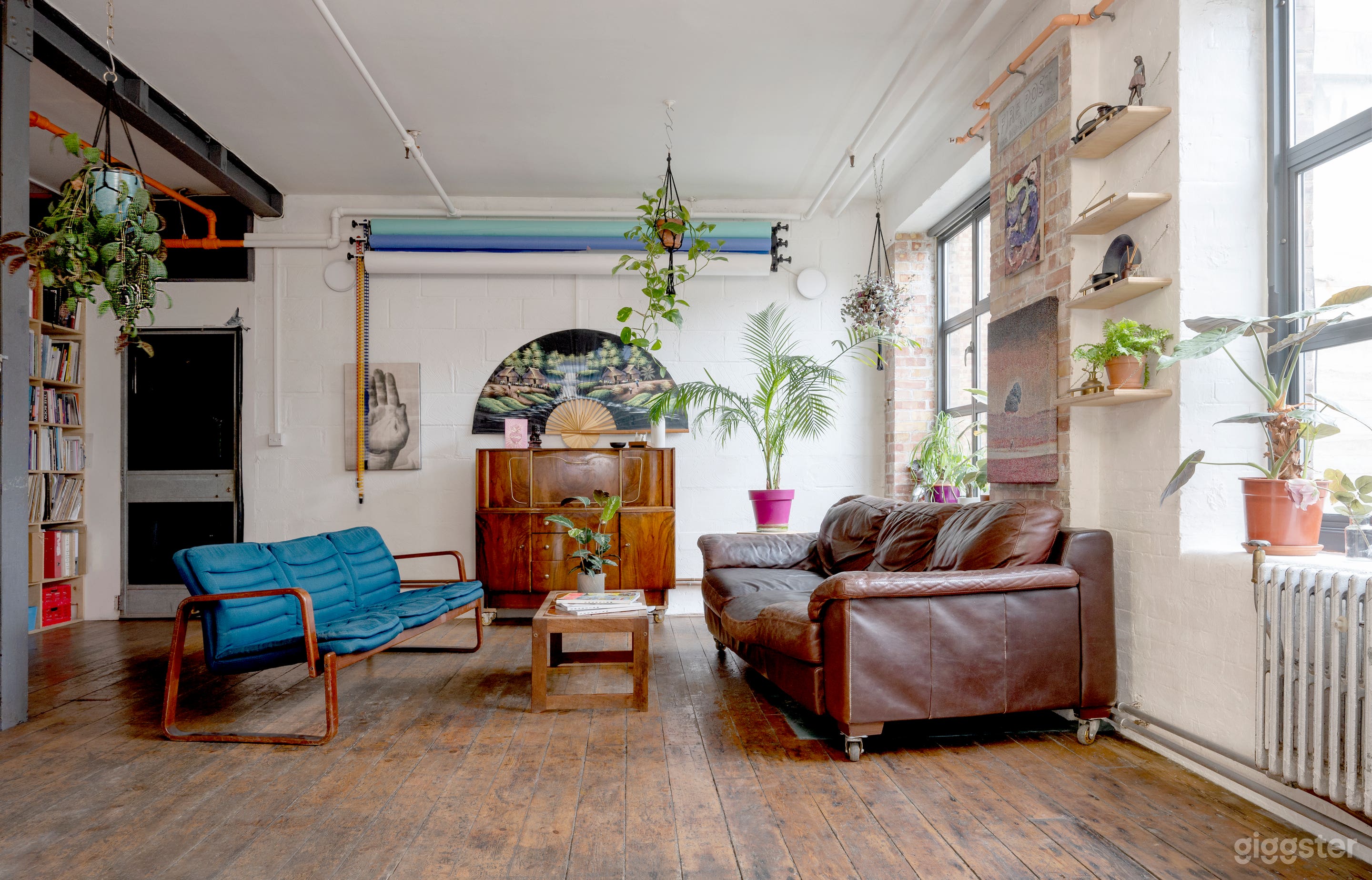 Artist Warehouse Loft Apartment - Photo Studio to Hire Photo 1