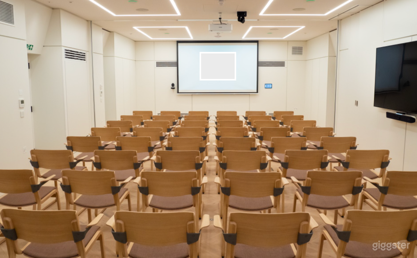 Common Room Combined Study and Science Photo 2