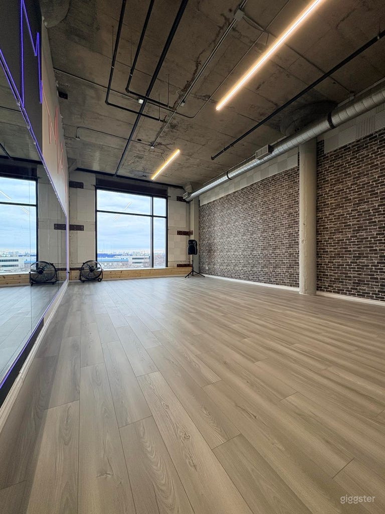  Modern Creative Studio for Dance/Workshops/Events 