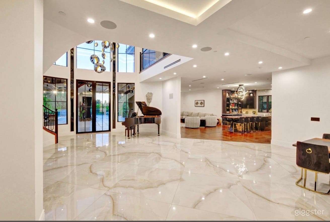 Modern Luxury Estate | Indoor Pool Photo 4