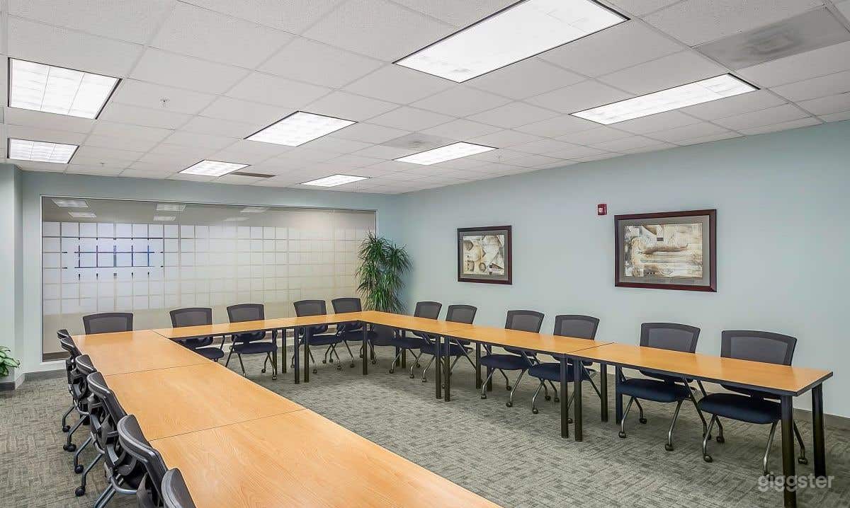 Elegant Conference Room in Charlotte Photo 1