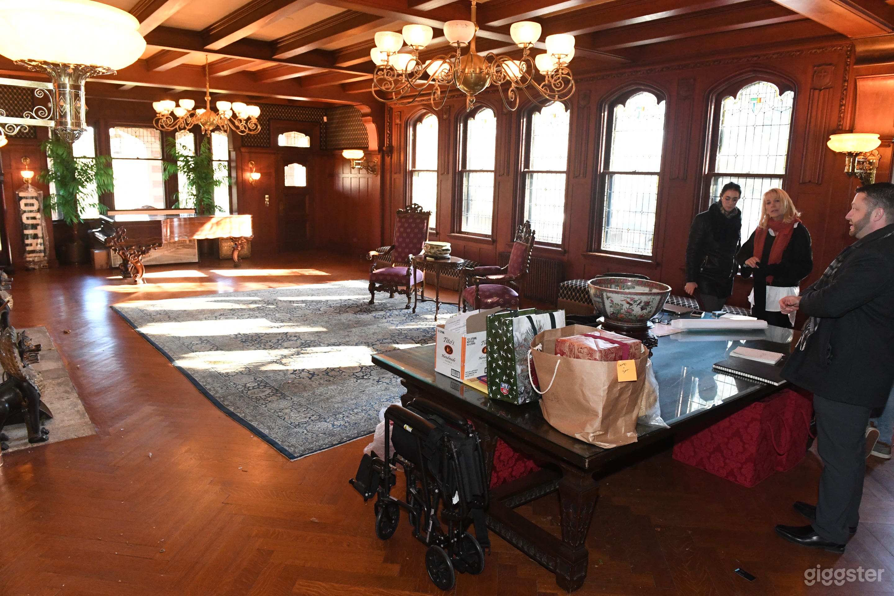 Historic Tudor Mansion not far from NYC  Photo 3