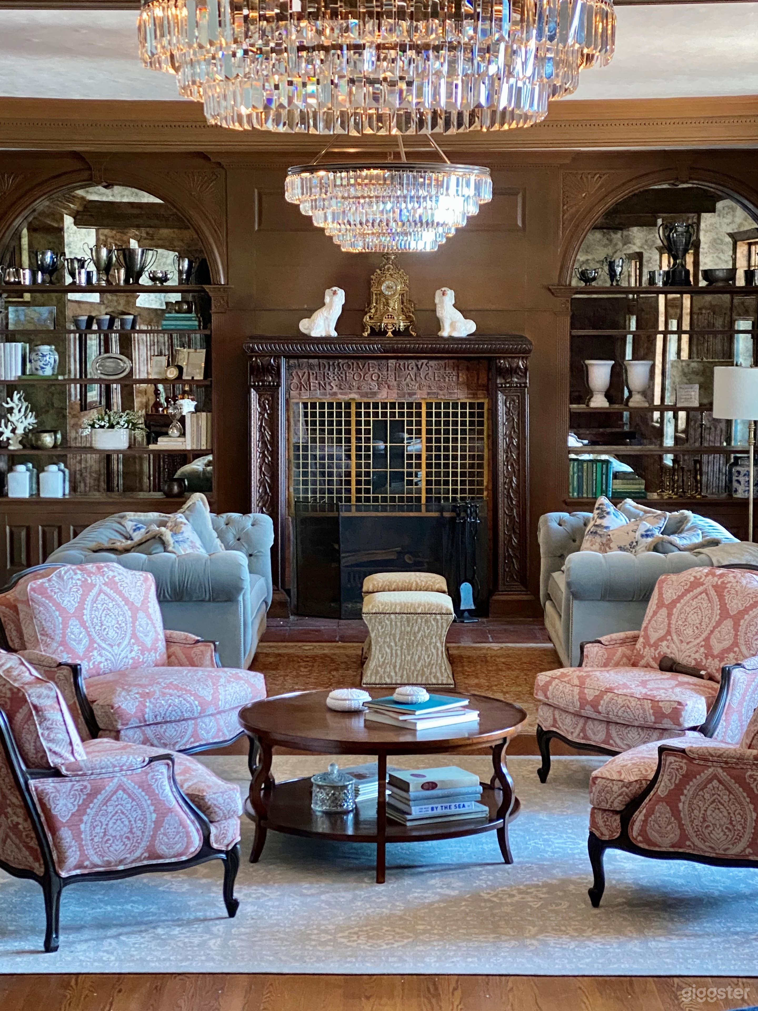 Historic Tudor Mansion not far from NYC  Photo 4