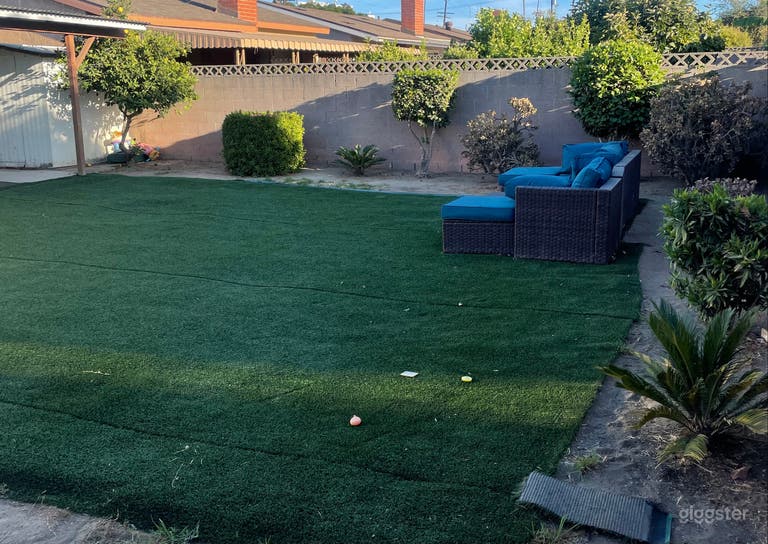  Spacious, Huge, Back yard  W/ bathroom for rent. 