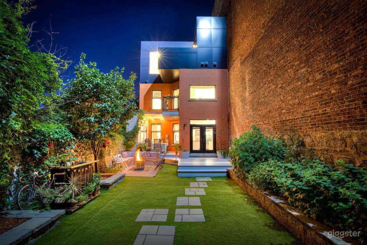High-End Montreal Townhouse in Trendy Plateau-Mont-Royal Photo 1