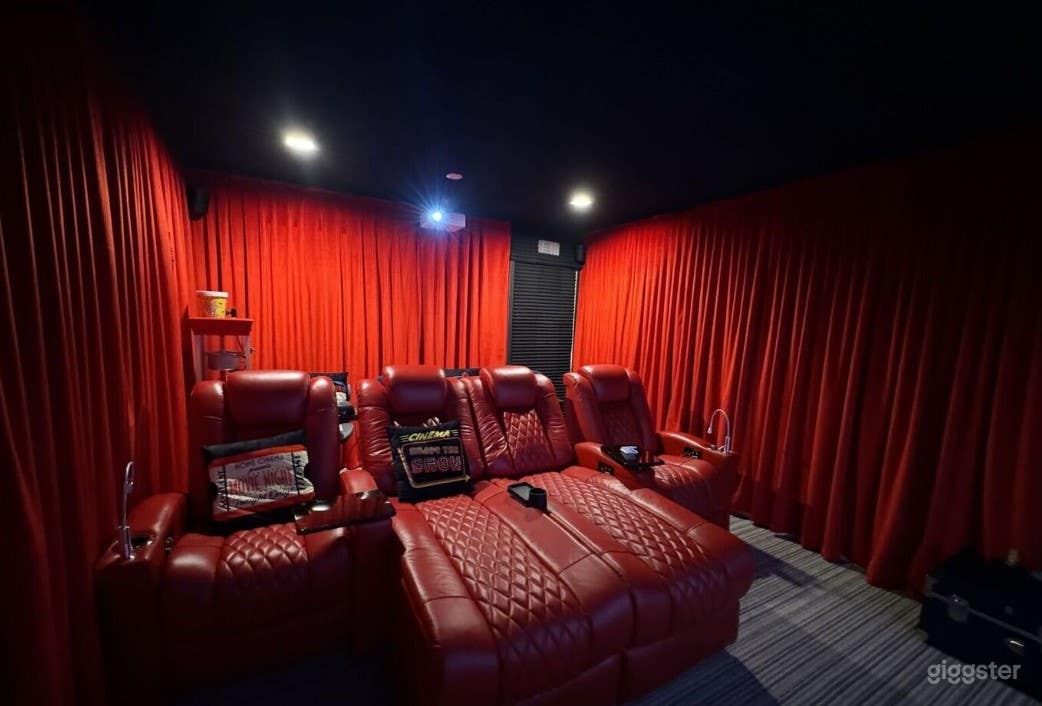 Cozy Private Theater in a Large House Photo 1