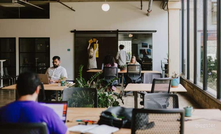  Innovation and Creative Space for Team Meet Ups 