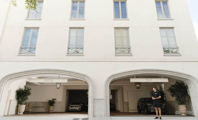  Modern Style & Luxury Hotel in Charleston (Buyout) 