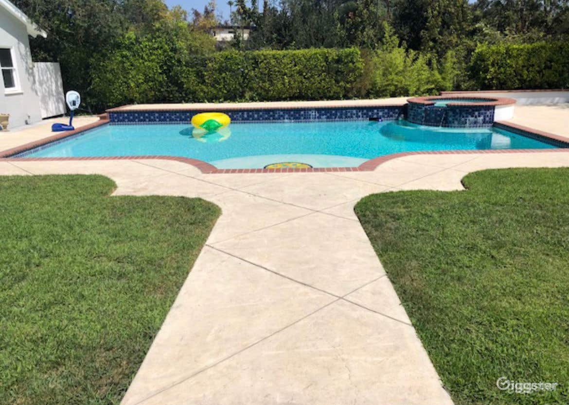 Beautiful Bosque Pool Photo 1