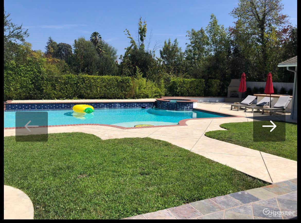 Beautiful Bosque Pool Photo 2