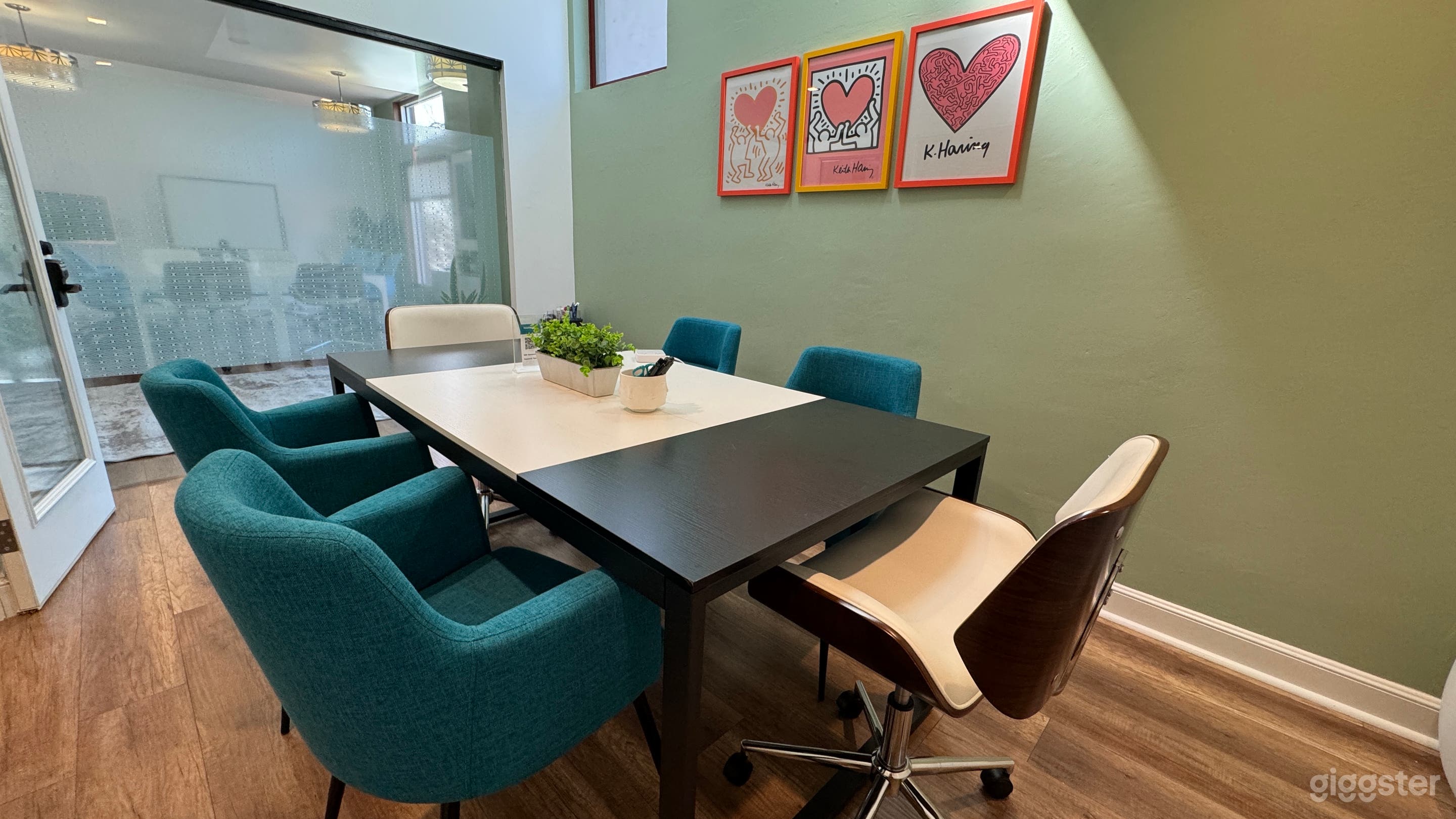 Entire office suite with Large Conference room Photo 3