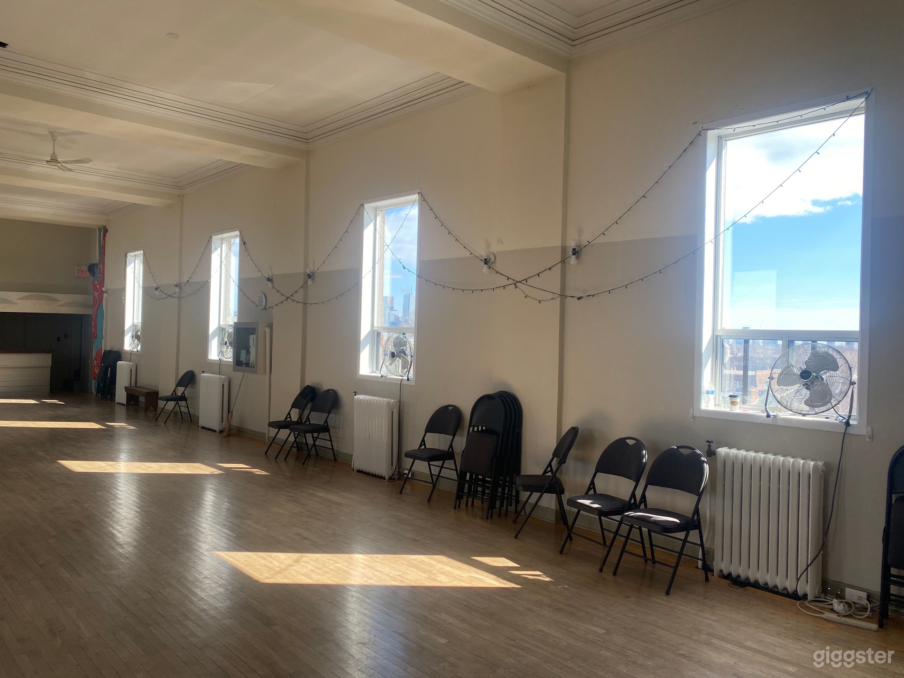 Large Multi-use Studio in Toronto Photo 4