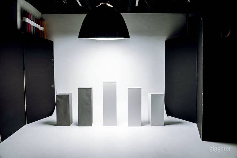  Studio blocks and v flats available for rental 