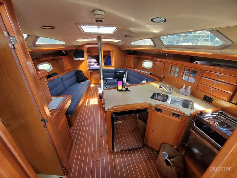  36ft Sailboat for Shoots & Tours 