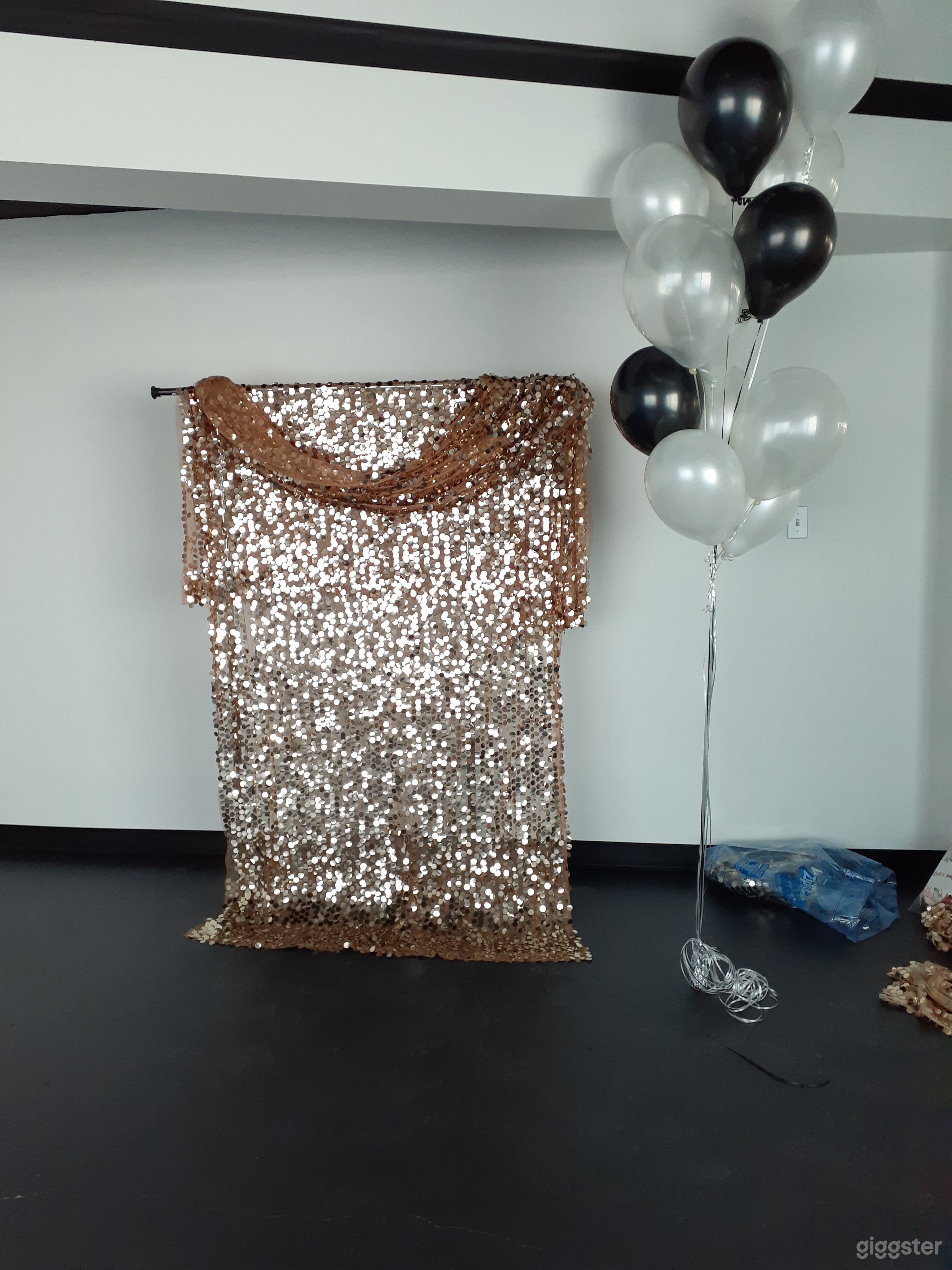 Our guest of the birthday party decided to use The Kristal Room as a place to take pics.