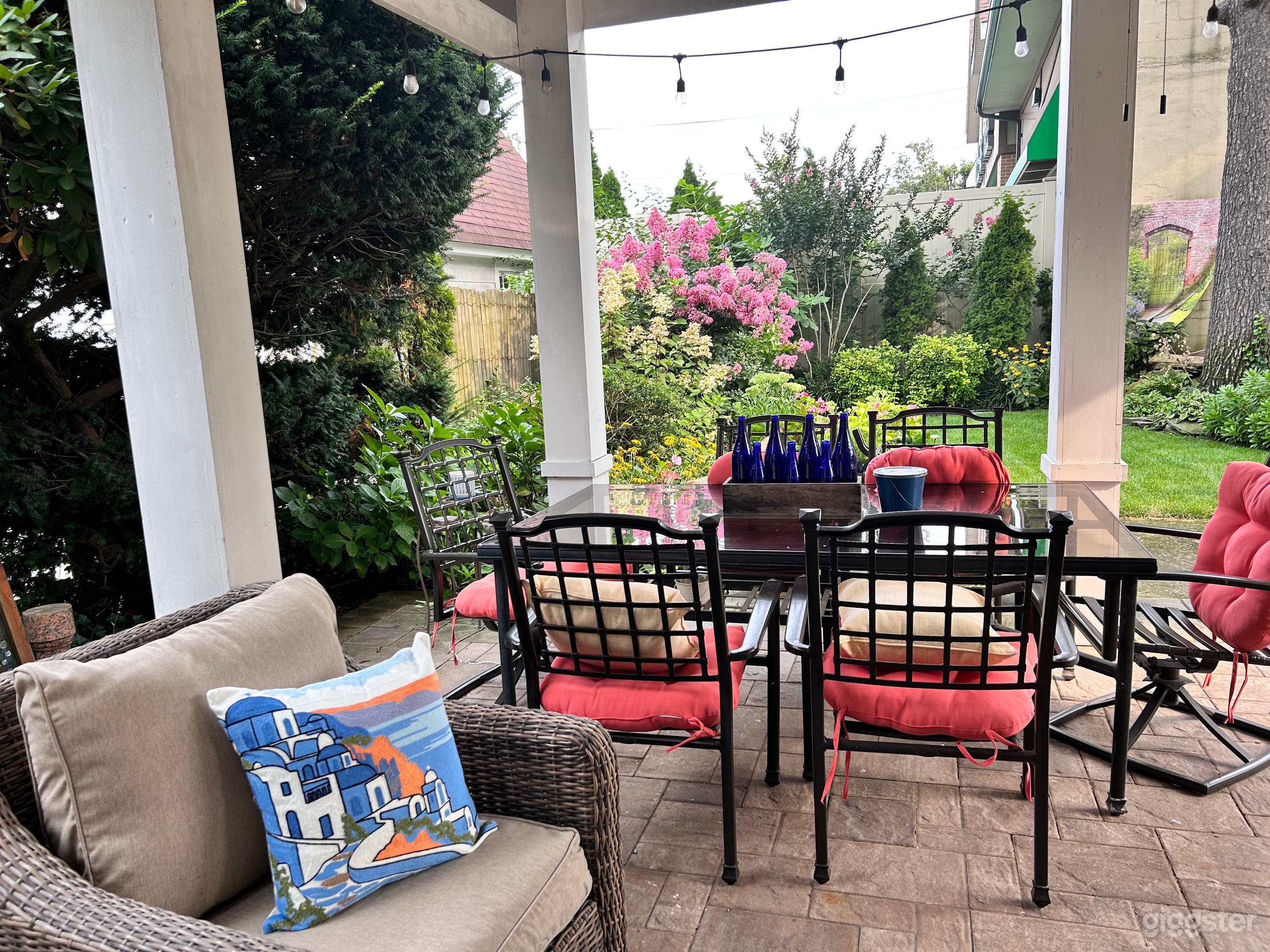 Beautiful open concept on tree lined street Photo 3