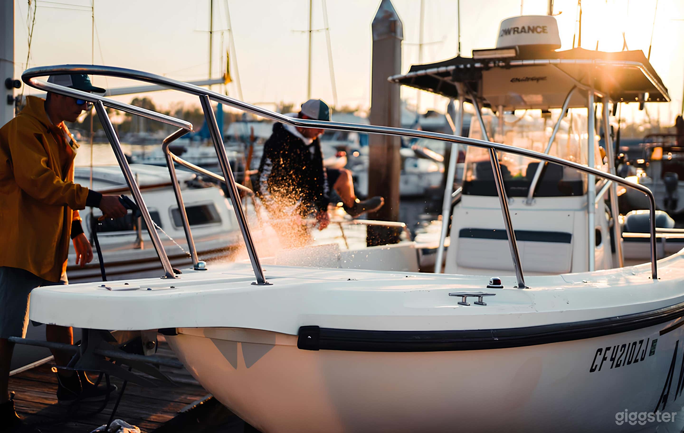 Awol 6’ Boston Whaler Outrage FISHING CHARTER Photo 2