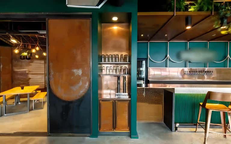  Industrial-Chic Downtown Veranstaltungsraum (Kaffee + Craft Beer) 