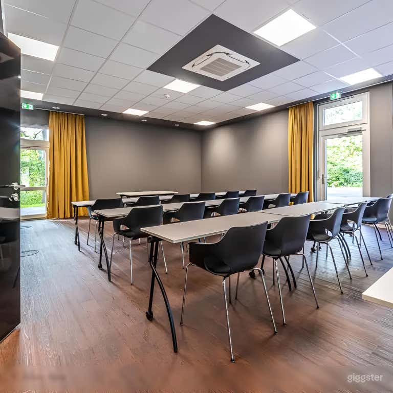  Moderne vielseitige Konferenzsuite 
