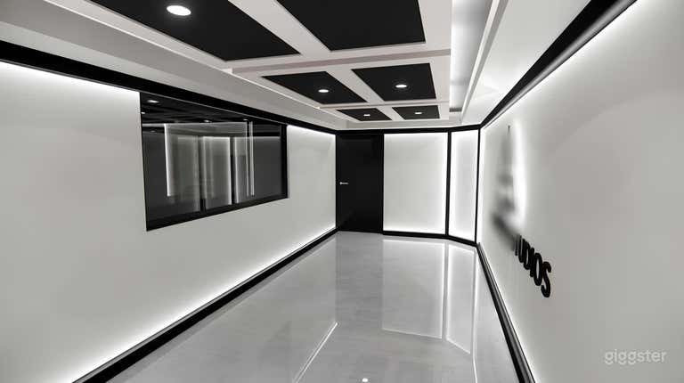  Studio B - Vocal Room 